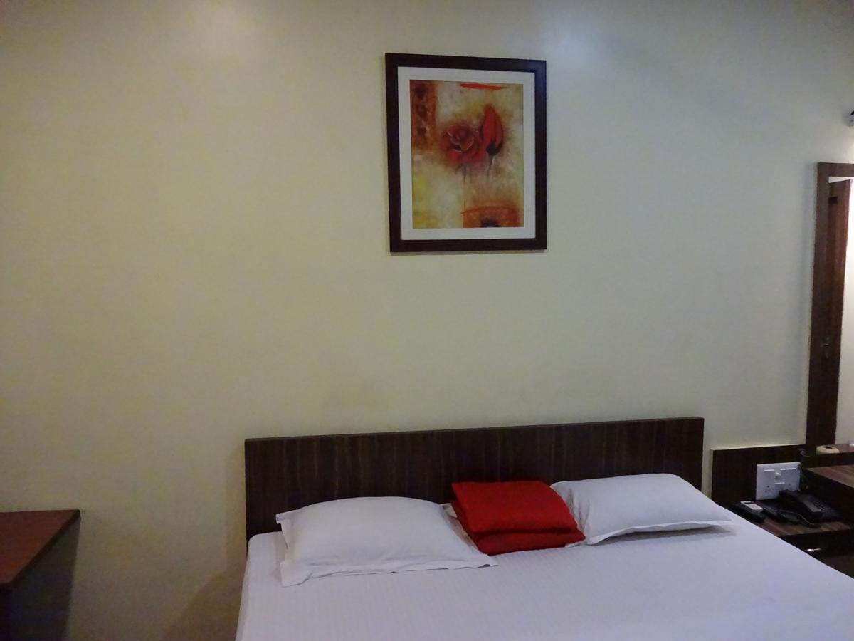 Monovilla Inn كولكاتا المظهر الخارجي الصورة
